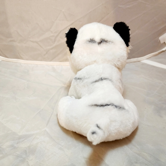 TY TUNDRA WHITE Bengal TIGER SMALL PLUSH Stuffed ANIMAL 100% VelveTY 2020 EUC - Picture 4 of 10